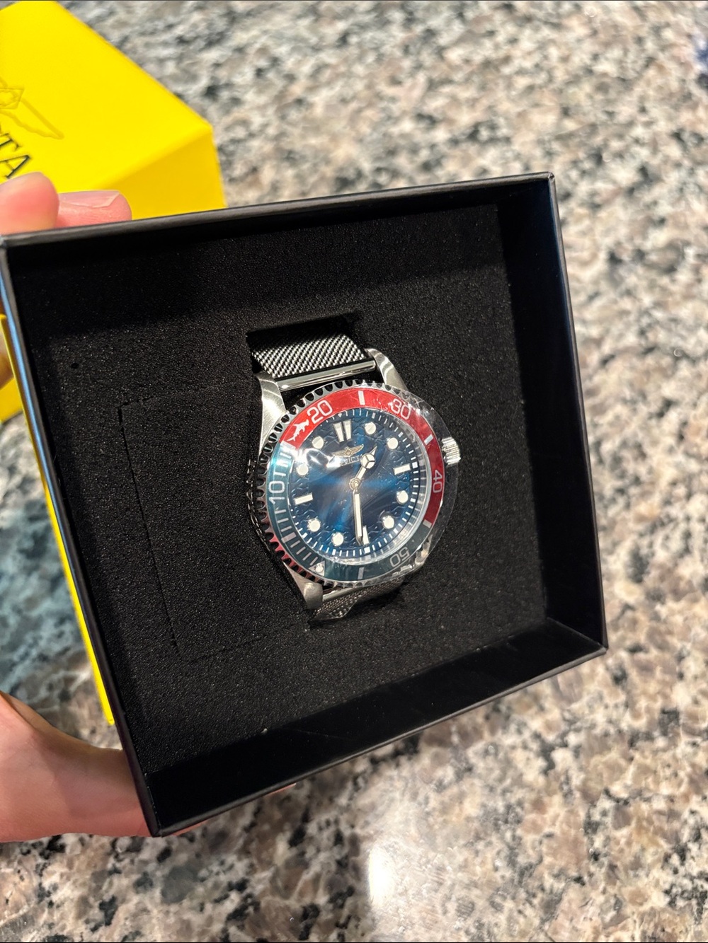 Sold Invicta Blue and Red Dial Mesh Bracelet Watch - Picture 3 of 10